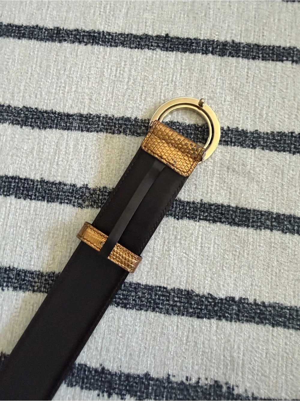 Gucci Bronze Gold Textured Leather Belt with 'G' Logo Buckle